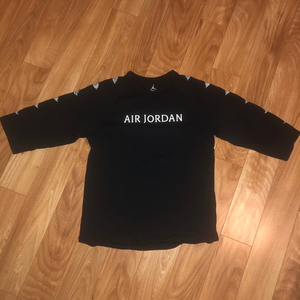 Air Jordan 3/4 Sleeve Shirt